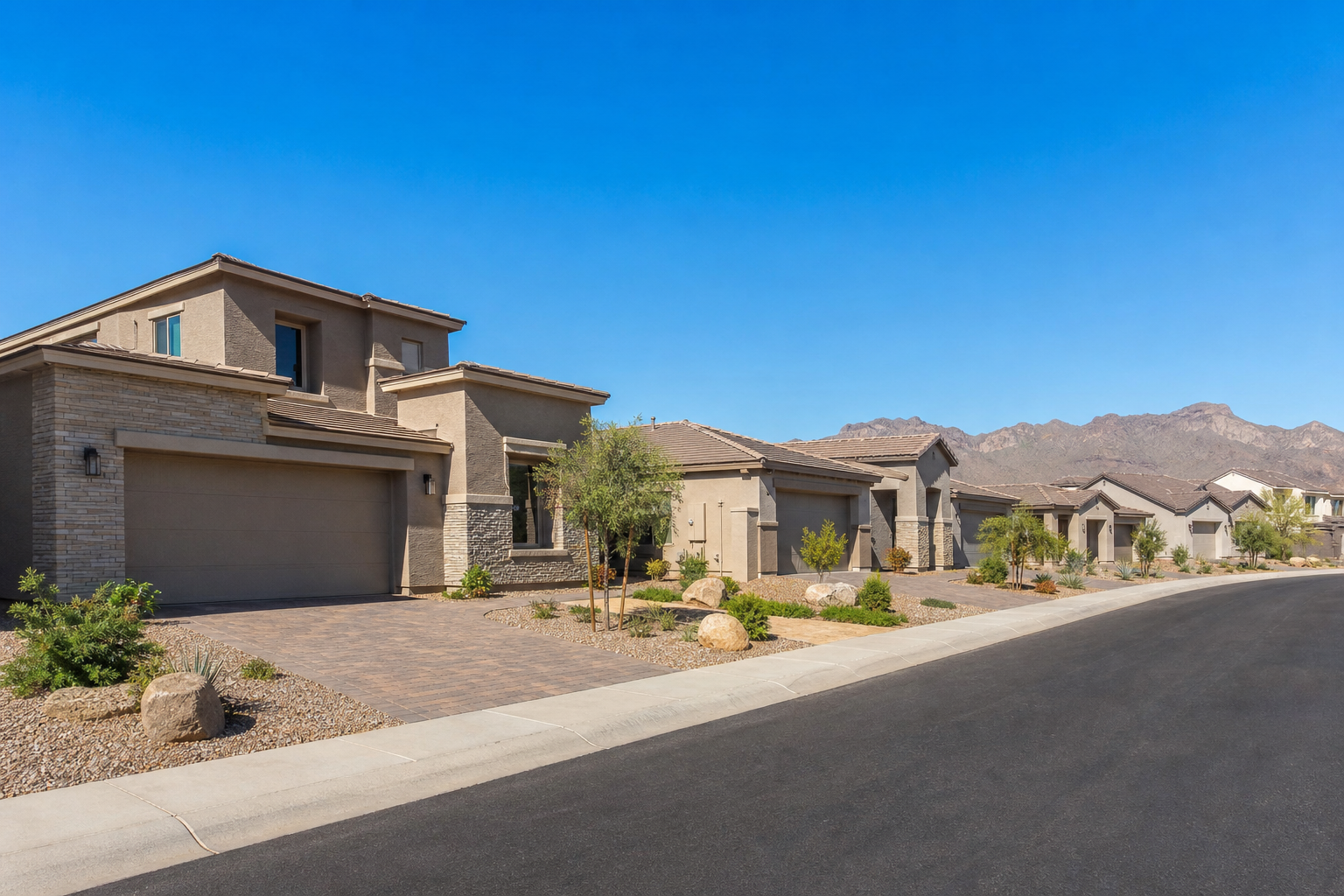 New-build suburban street in Buckeye, Arizona